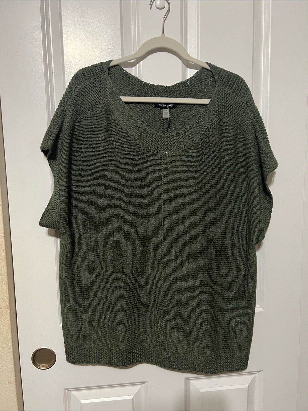 Cable & Gauge Olive Green Knit Short Sleeve Sweater Top – Size 2X (NWT)